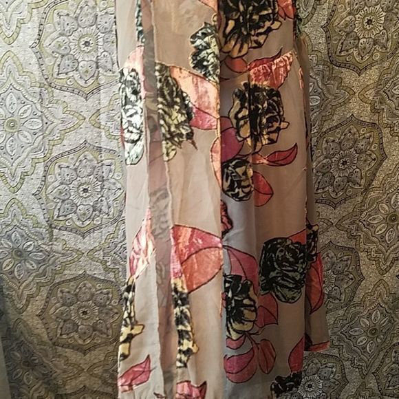 En Creme Velvet Flower cut‎ sleeves Dress NWT SzL - Picture 5 of 8